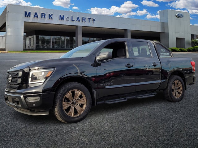 2024 Nissan Titan SV