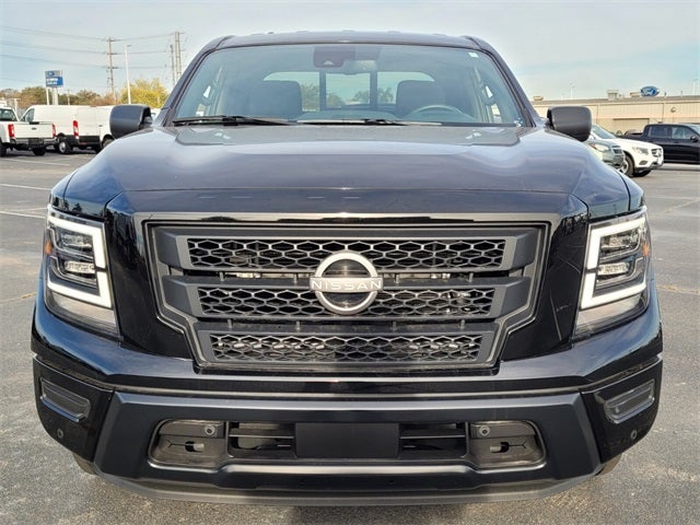 2024 Nissan Titan SV