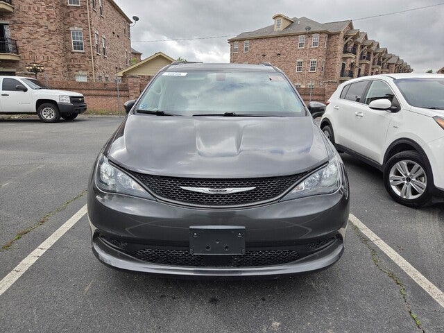 2021 Chrysler Voyager LXI