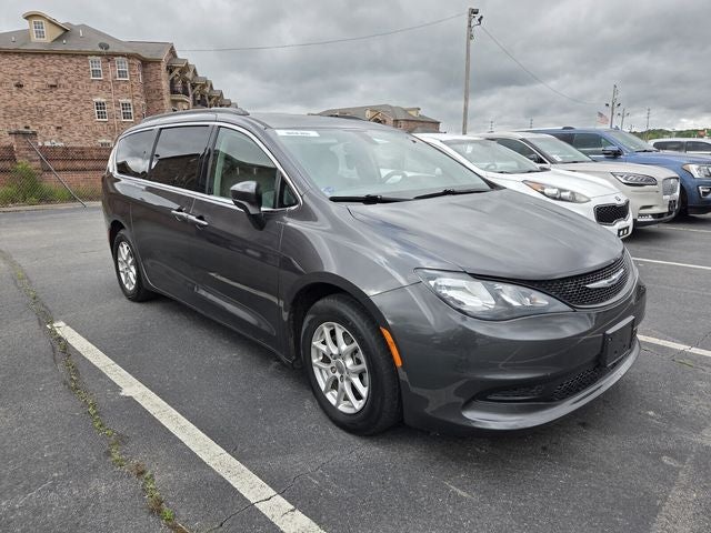 2021 Chrysler Voyager LXI