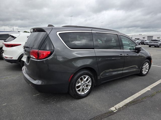 2021 Chrysler Voyager LXI
