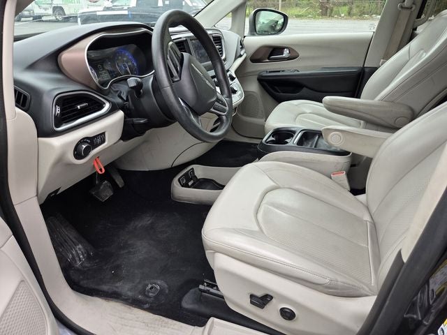 2021 Chrysler Voyager LXI