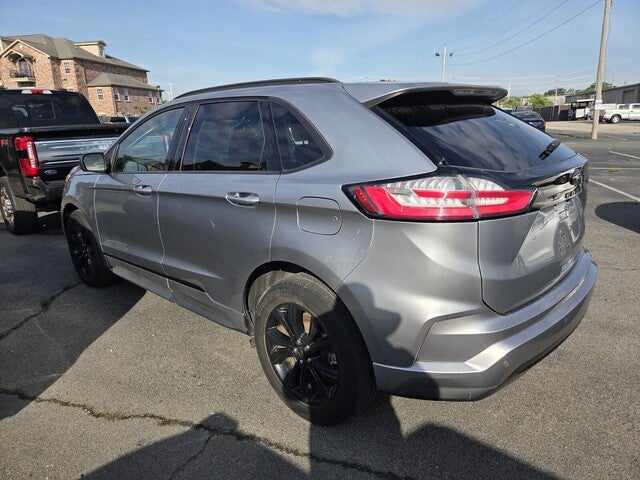 2022 Ford Edge SE