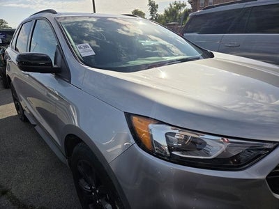 2022 Ford Edge SE