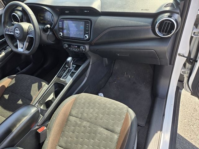 2024 Nissan Kicks SR