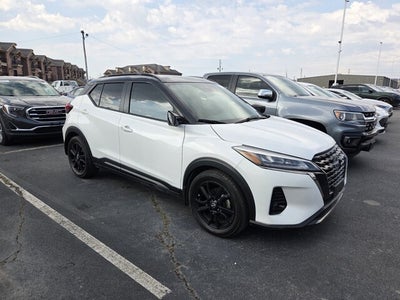 2023 Nissan Kicks SR