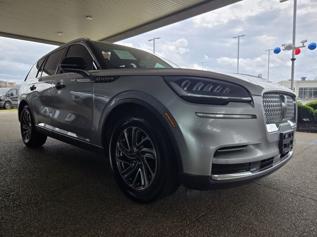2023 Lincoln Aviator Standard