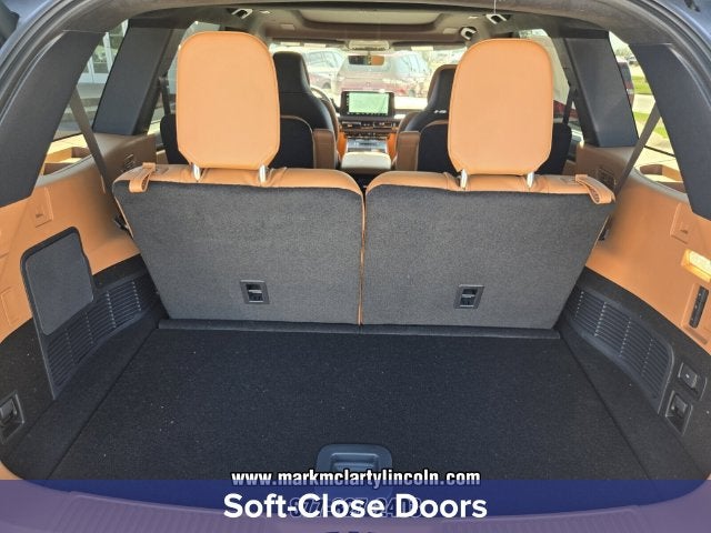 2027 Lincoln Aviator Black Label Premium