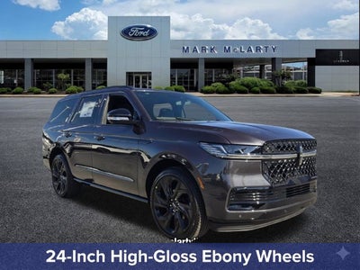 2027 Lincoln Navigator Reserve