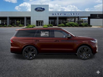 2027 Lincoln Navigator Reserve
