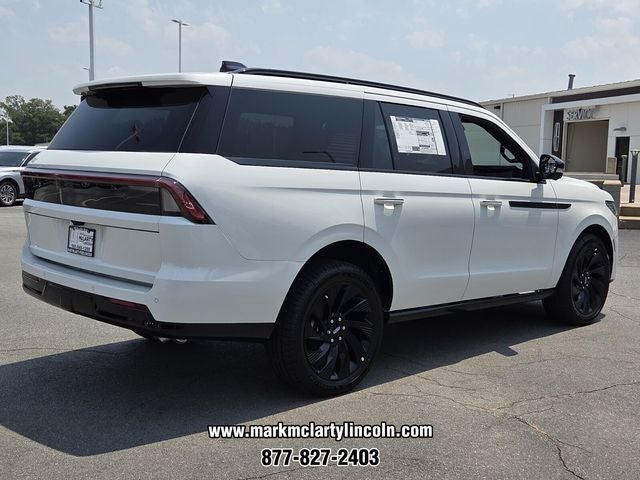 2027 Lincoln Navigator Reserve