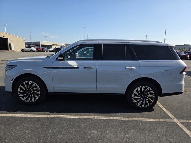 2025 Lincoln Navigator Black Label