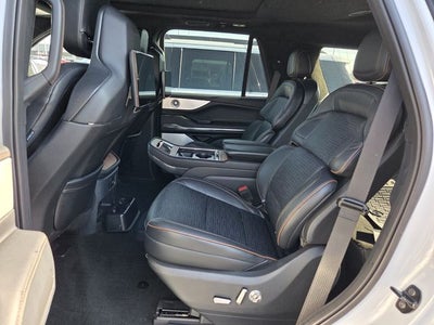 2025 Lincoln Navigator Black Label