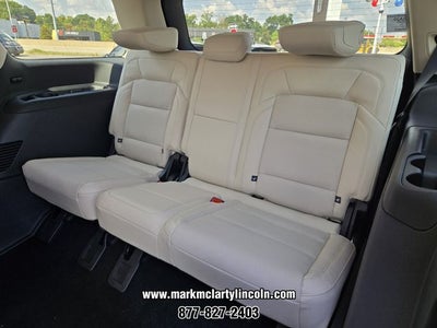 2027 Lincoln Navigator Premiere