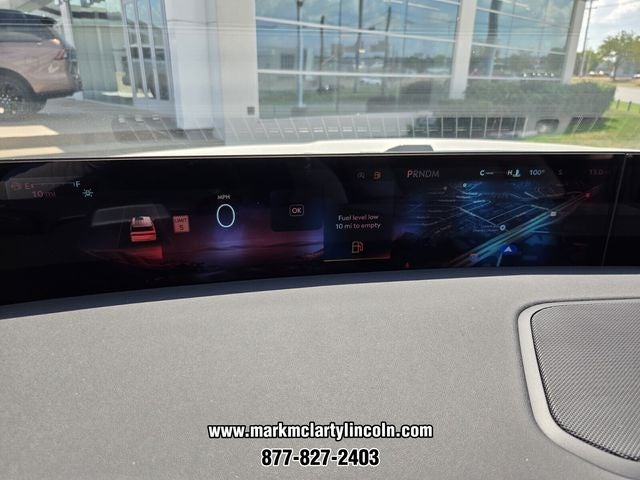 2027 Lincoln Navigator Premiere