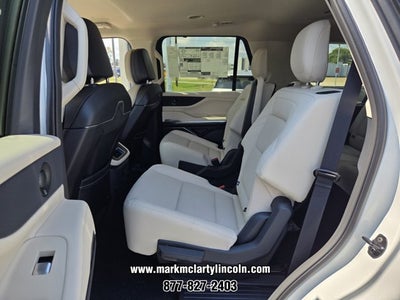 2027 Lincoln Navigator Premiere