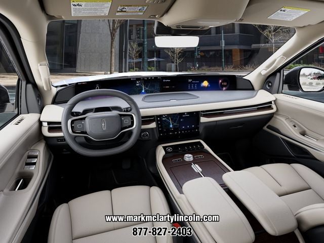 2027 Lincoln Navigator Premiere