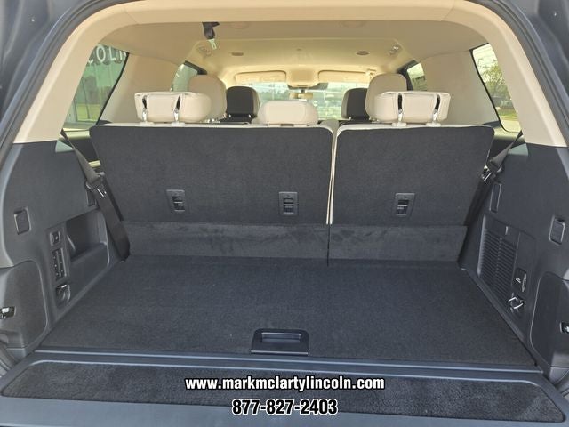 2027 Lincoln Navigator Premiere