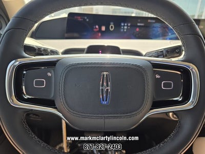 2027 Lincoln Navigator Premiere