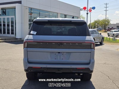 2027 Lincoln Navigator Premiere