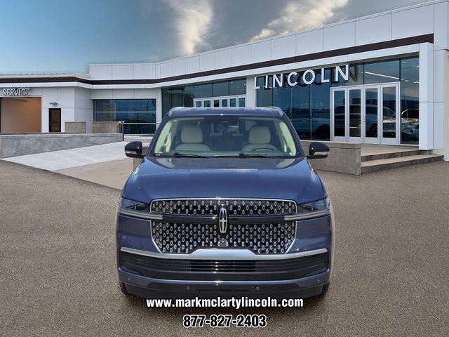 2027 Lincoln Navigator Premiere