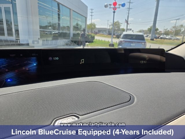 2027 Lincoln Navigator Premiere