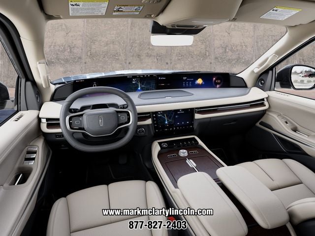 2027 Lincoln Navigator Premiere