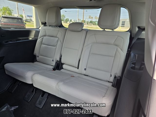 2026 Lincoln Navigator Premiere
