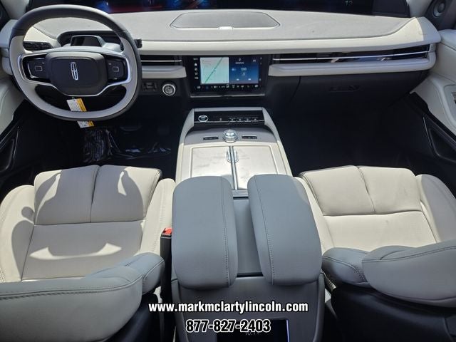 2026 Lincoln Navigator Premiere