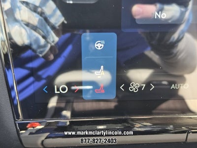 2027 Lincoln Navigator Premiere