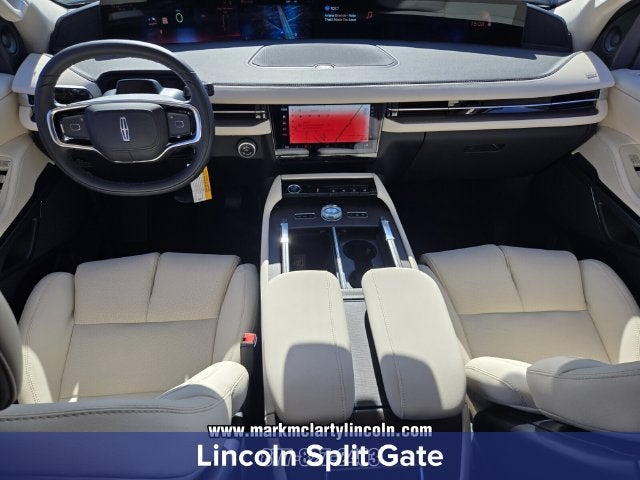 2027 Lincoln Navigator Premiere