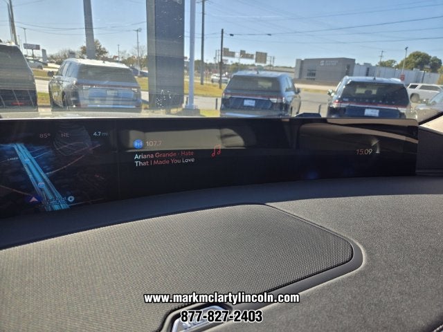 2027 Lincoln Navigator Premiere