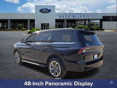 2027 Lincoln Navigator Premiere