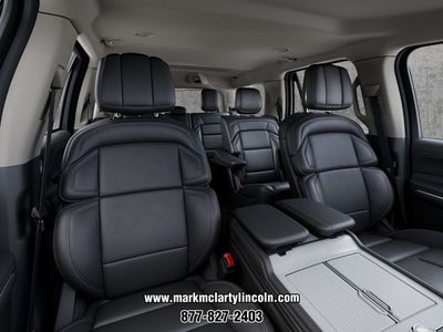 2027 Lincoln Navigator Premiere
