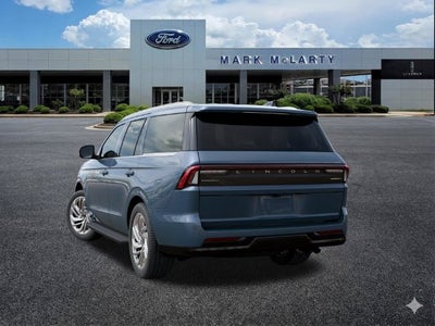 2027 Lincoln Navigator Premiere