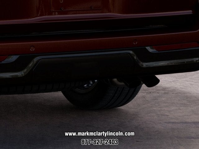 2027 Lincoln Navigator Premiere