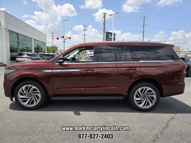 2027 Lincoln Navigator Premiere
