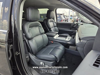 2027 Lincoln Navigator Premiere