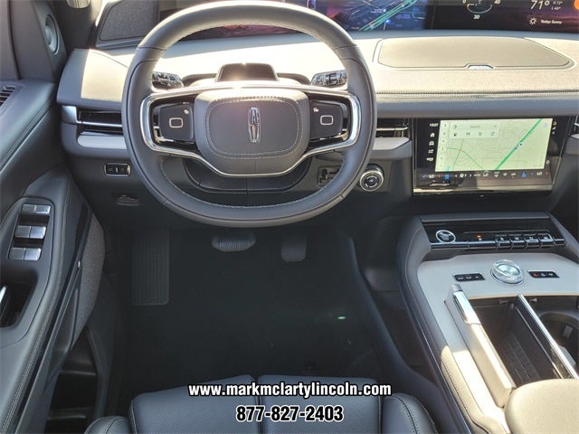 2025 Lincoln Navigator L Reserve