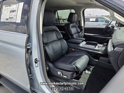 2027 Lincoln Navigator L Premiere