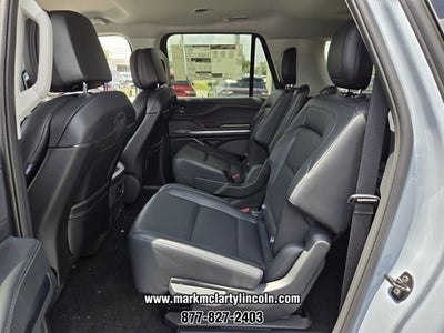 2027 Lincoln Navigator L Premiere