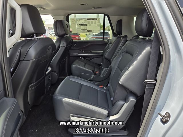 2027 Lincoln Navigator L Premiere