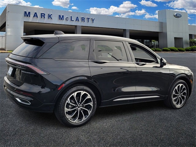 2024 Lincoln Nautilus Reserve