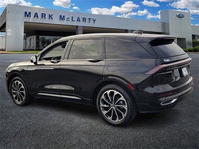 2024 Lincoln Nautilus Reserve