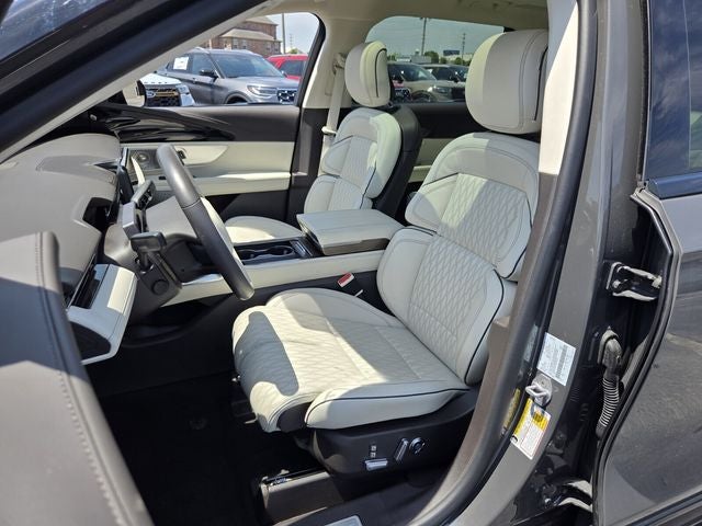 2025 Lincoln Nautilus Black Label
