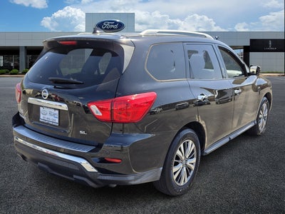 2019 Nissan Pathfinder SL