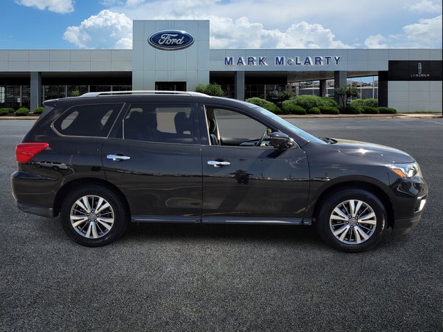 2019 Nissan Pathfinder SL
