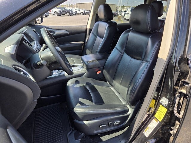 2019 Nissan Pathfinder SL