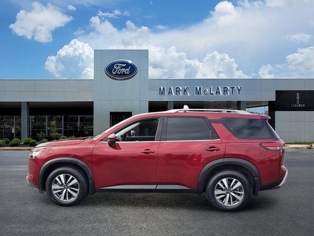 2024 Nissan Pathfinder SL