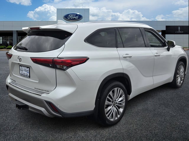 2023 Toyota Highlander Platinum